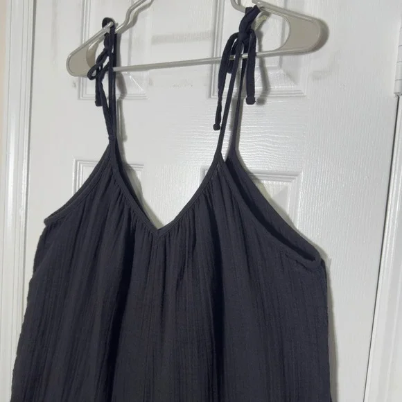 Old Navy Black Gauze Jumpsuit XL Tie Shoulder Wide Leg Cropped Romper Coastal - Picture 2 of 6